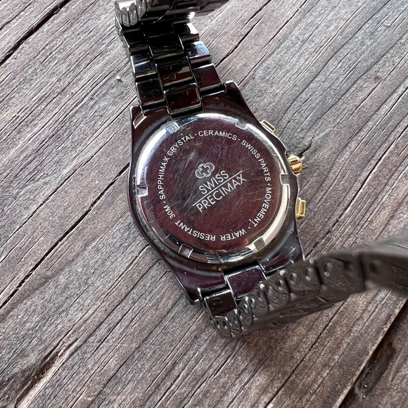 Watch - Picture 4 of 4